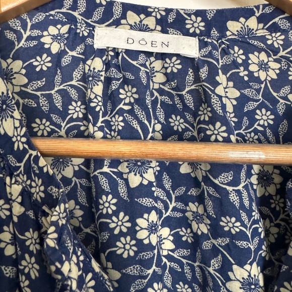 Ballon Sleeve Doen Blue Paisley Shirt - Picture 2 of 3